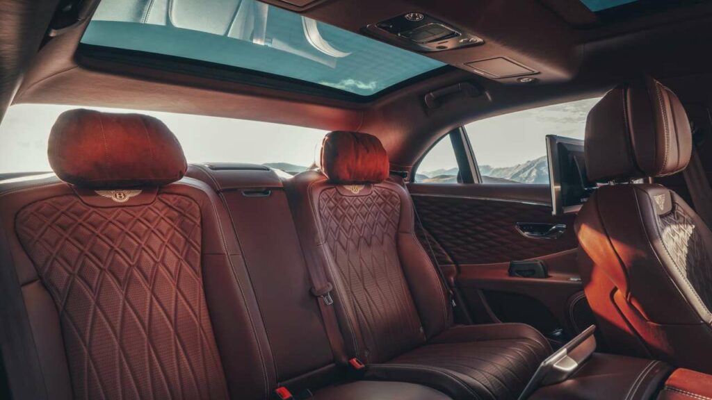 Bentley-Flying-Spur-screens-kba