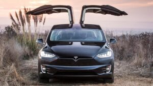 Tesla-Model-X-brake-fluid-level-kba
