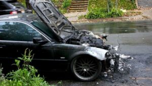 bmw-pozar