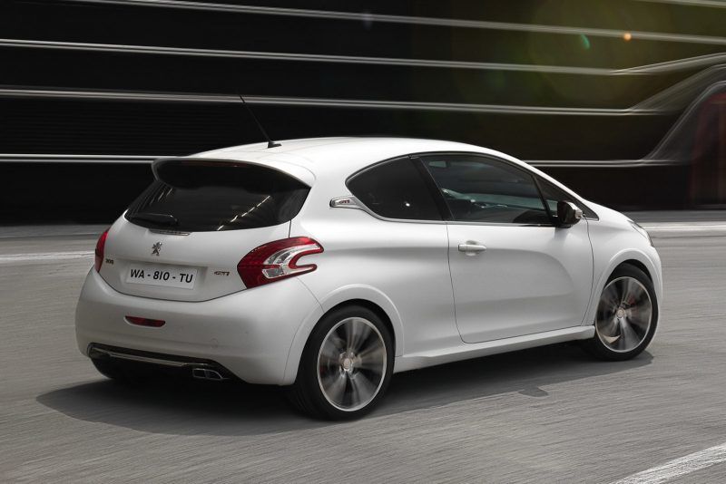 peugeot-208-2016-recall