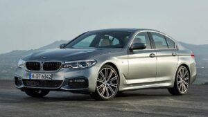 BMW-5-Series-2016-head-airbag