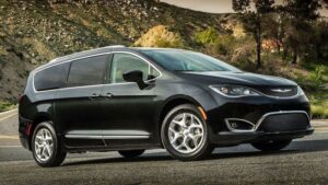 Chrysler-Pacifica-2017-ball-join-recall