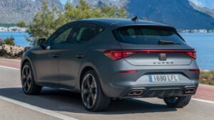 Cupra-Leon-2020-baggage-compartment