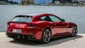Ferrari-GTC4-Lusso-2017-recall-airbag