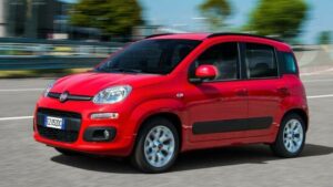 Fiat-Panda-2019-logo-steering-wheel-scaled-1