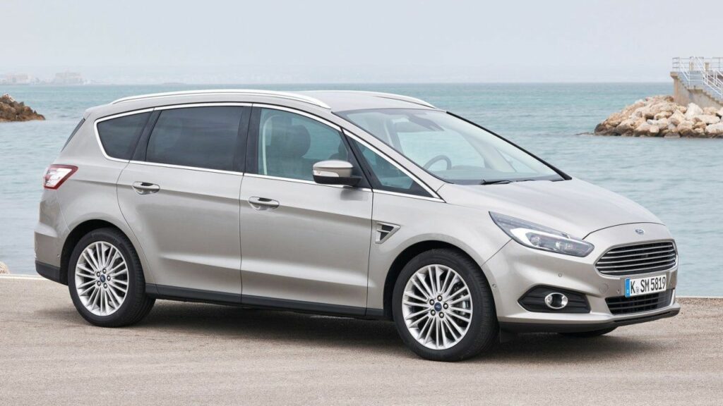 Ford-S-MAX-airbag