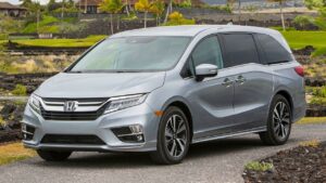 Honda-Odyssey-2018-short-circuit-fire