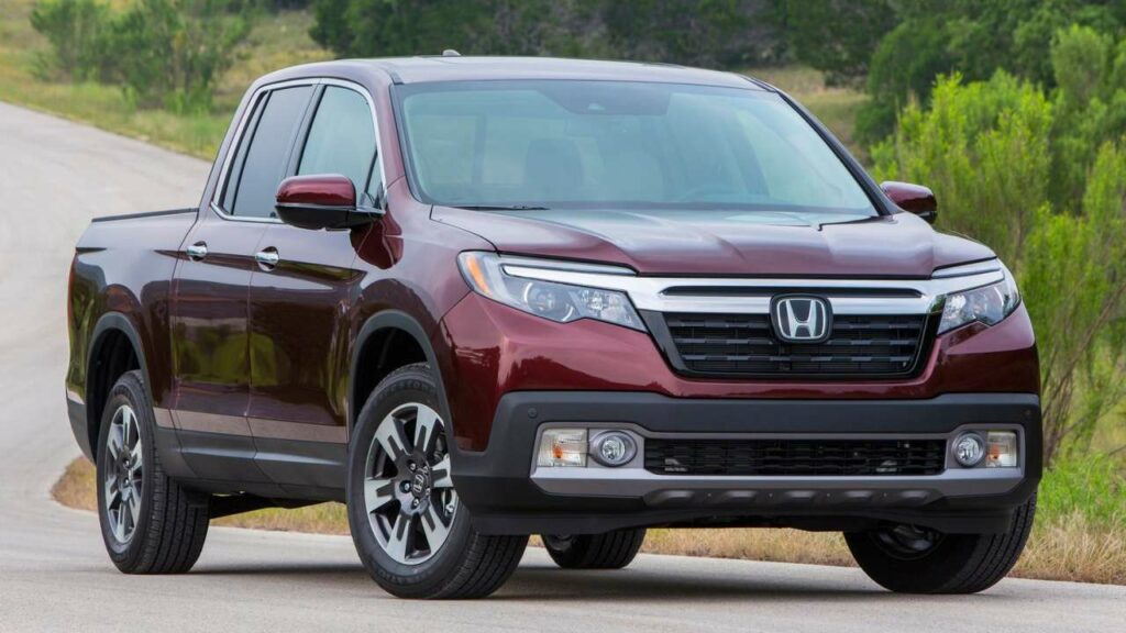 Honda-Ridgeline-2017-bonnet