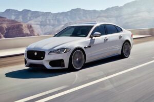 Jaguar-XF-2016-a