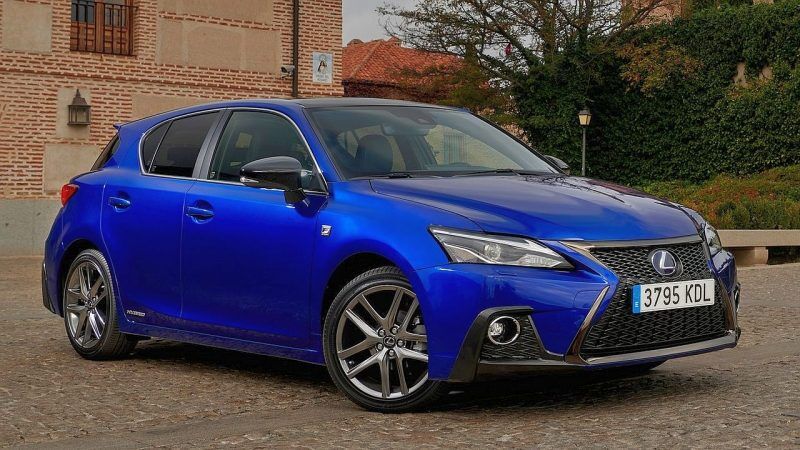 Lexus-CT-200h-2019-recall-damper-rear-door