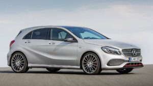 Mercedes-Benz-A-Class-roof-panel