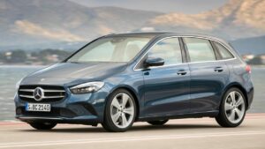 Mercedes-Benz-B-Class-2020-oil-turbo-fire