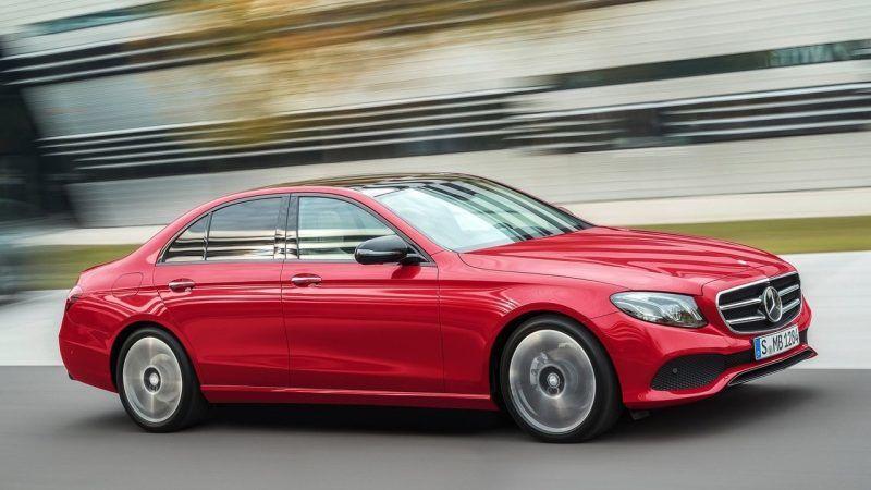 Mercedes-Benz-E-Class-2017-recall-airbag