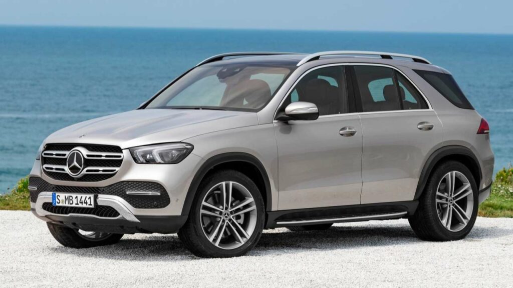 Mercedes-Benz-GLE-2021-earthing-cable
