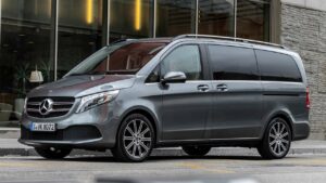 Mercedes-Benz-V-Class-2019-coolant-pump