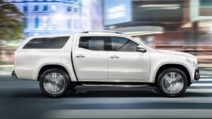 Mercedes-Benz-X-Class-window-canopy