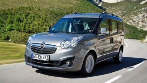Opel-Combo-2018-recall-steering