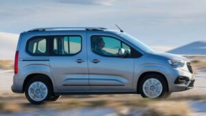Opel-Combo-2019-recall-steering-column-scaled-1