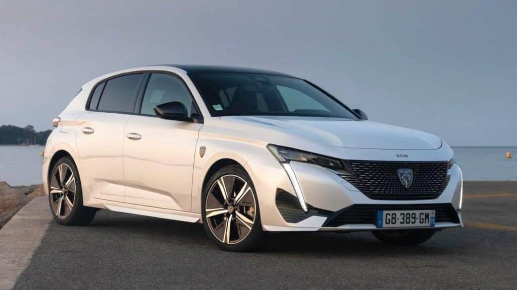 Recall: Peugeot 308 (2022 - 2023) accident, fire