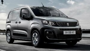 Peugeot-Partner-2021-hand-brake