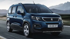 Peugeot-Rifter-2020-fuel-leak
