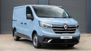Renault-Trafic-2023-collision-sensors