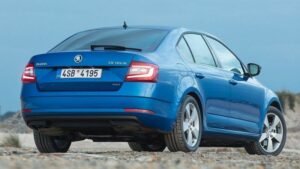 Skoda-Octavia-2019-svolavaci-akce-bocni-okno