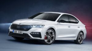 Skoda-Octavia-iV-2022-high-voltage-fuse-fire