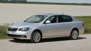 Skoda-Superb-2015-recall-airbag-scaled-1