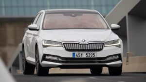 Skoda-Superb-iV-2022-high-voltage-fuse-fire
