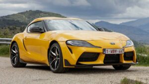 Toyota-GR-Supra-2019-steering