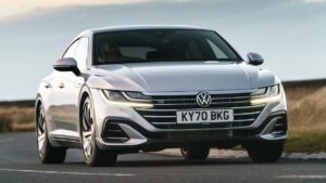 Volkswagen-Arteon-2021-engine-cover-fire