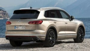 Volkswagen-Touareg-2019-electric-tailgate