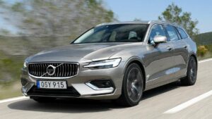 Volvo-V60-2021-fuel-tank-under-pressure