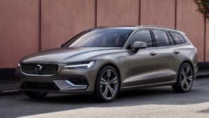 Volvo-V60-2022-oil-leak-fire