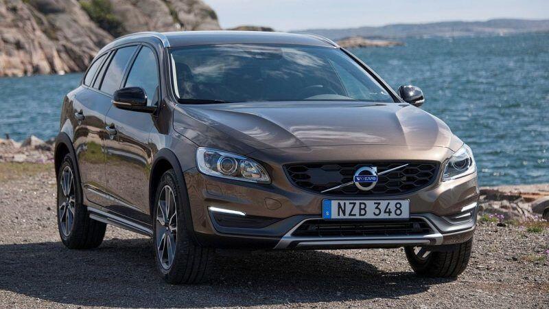 Volvo-V60-Cross-Country-recall-intake-manifold-fire-scaled-1