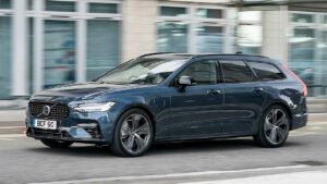 Volvo-V90-2021-fuel-tank-under-pressure