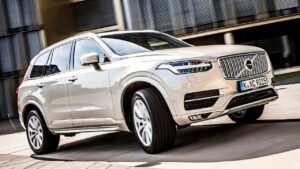 Volvo-XC90-2015-seat-belt-buckle