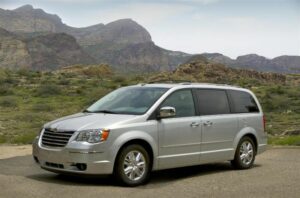 chrysler-Town-N-Country_2009