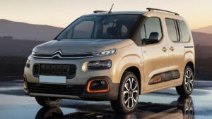 citroen-berlingo-2021-hand-brake