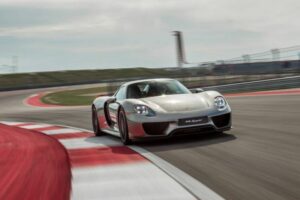 porsche-918-spyder_2015