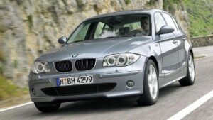 BMW-120i-2005-driver-airbag