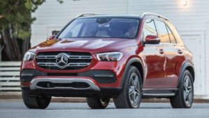 Mercedes-Benz-GLE-2020-48V-ground