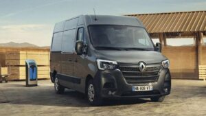 Renault-Master-e-tech-2023-short-circuit-fire