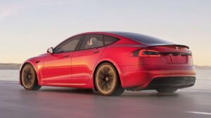 Tesla-Model-S-reversing-camera-failure-kba