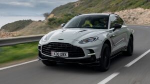 Aston-Martin-DBX707-2022-2024-engine-fire