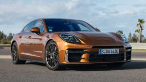 Porsche-Panamera-2024-central-nut-wheel