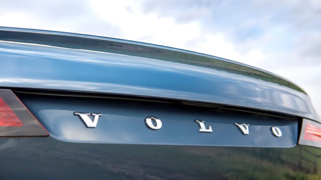 Volvo-S90-2017-2020-emissions