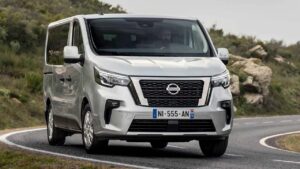 nissan-nv300-side-airbags-accident