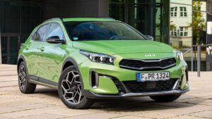 Kia-XCeed-2023-short-circuit-fire
